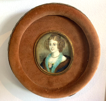 Portrait en miniature d'une jeune femme XX siècle