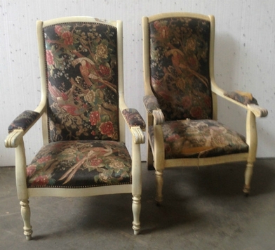 RENAISSANCE ARMCHAIRS