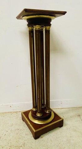  sellette style Napoléon III en Placage acajou et filets de laiton . XX siècle .