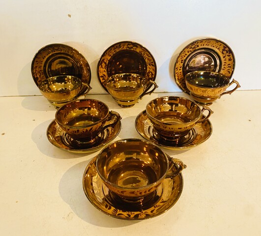 service à café en jersey comportant six à décor floral . XX siècle.