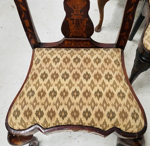 suite de huit chaises en bois marqueté de masques oiseaux vases . XIX siècle .