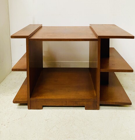 table basse architecturale époque art déco en placage d'acajou . XX siècle .