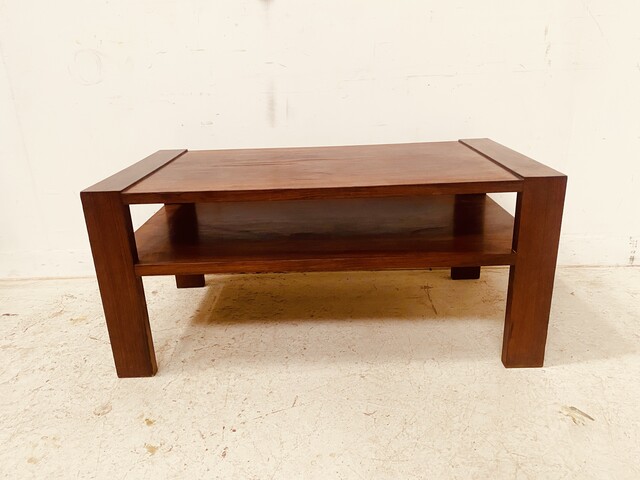 table basse architecturale époque art déco en placage d'acajou . XX siècle .