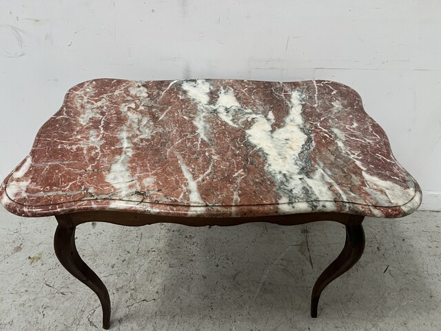 table de salon époque Louis XV en chêne massif dessus marbre . XX siècle .