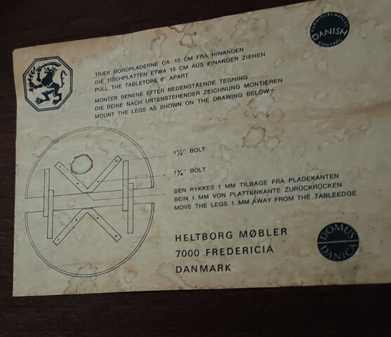 table en teck à allonges conçue par John Mortensen . XX siècle .