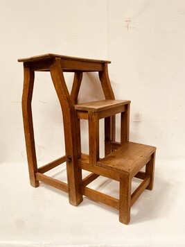 tabouret de bibliothèque en hêtre patine clair. XIX siècle .