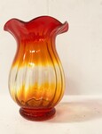 vase bicolore à ondulation . XX siècle .