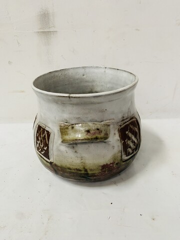 vase en céramique signé Albert Thiry Vallauris . XX siècle .