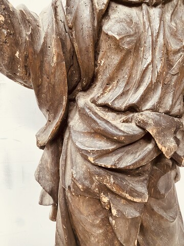 vierge de pitié en bois finement sculpté trace de polychromie . XVI siècle .