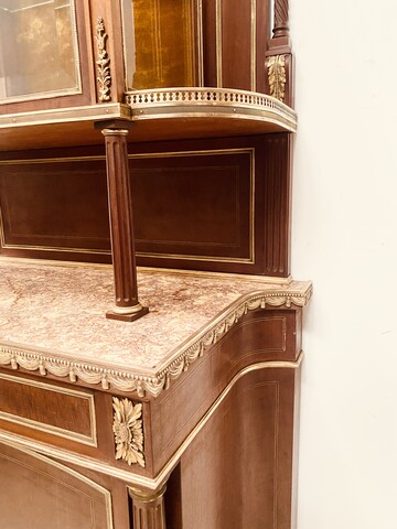 vitrine acajou et bronze ciselé atelier du Faubourg Saint-Antoine .XX siècle.
