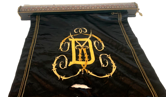  Vous en avez un à vendre ? Vendez le vôtre Ecran de foyer a rouleau en marqueterie d'époque Napoléon III . XIX siècle .