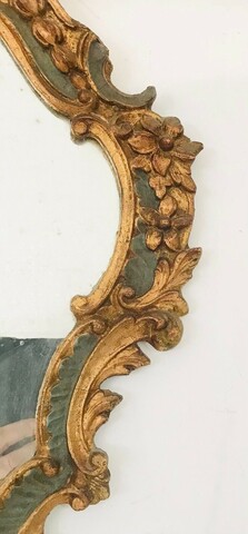  Vous en avez un à vendre ? Vendez le vôtre miroir Italien en bois sculptée double patine or et vert . XIX siècle .